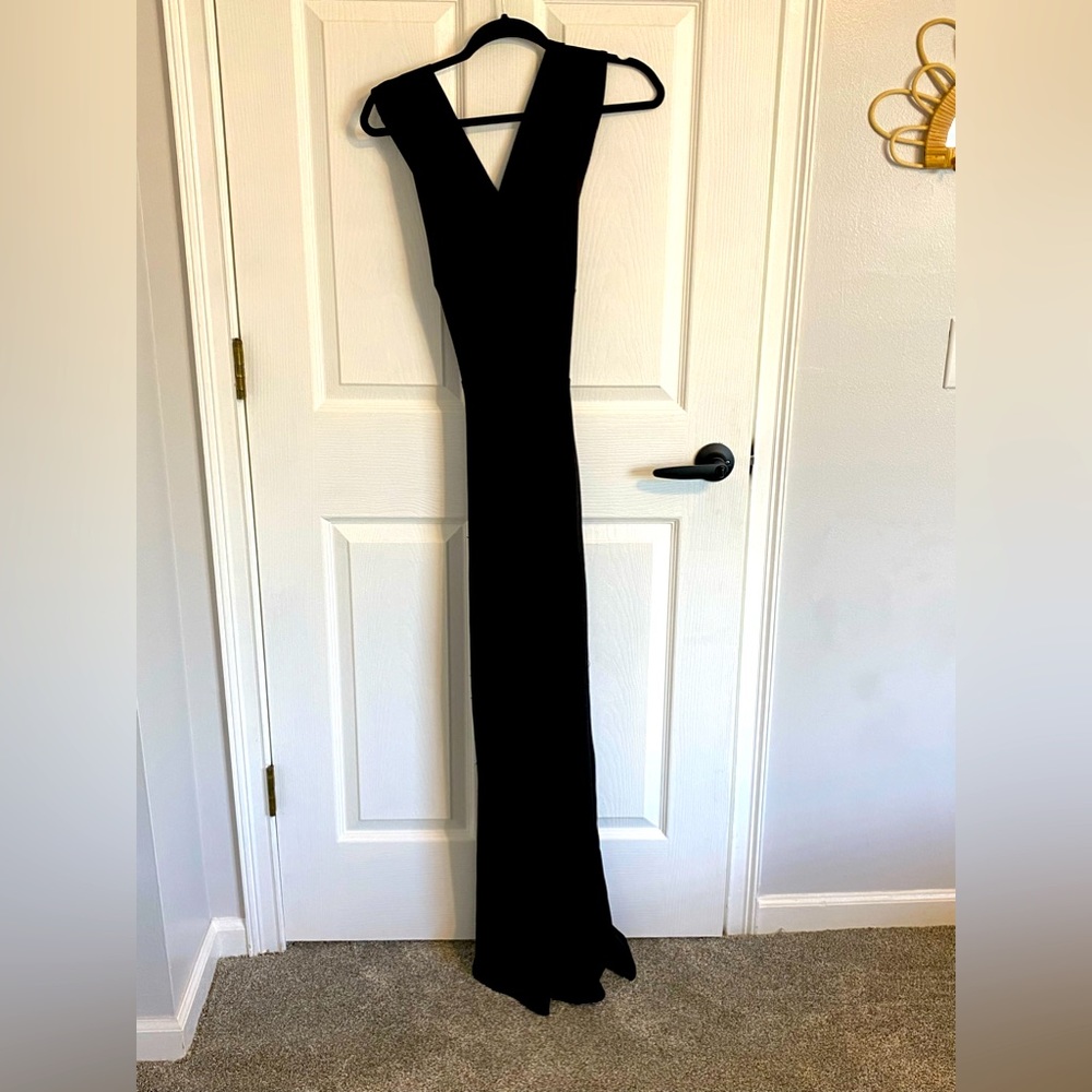 Lulu’s Ladies Jumpsuit XS in Black, double V neckline, open back EUC gently worn